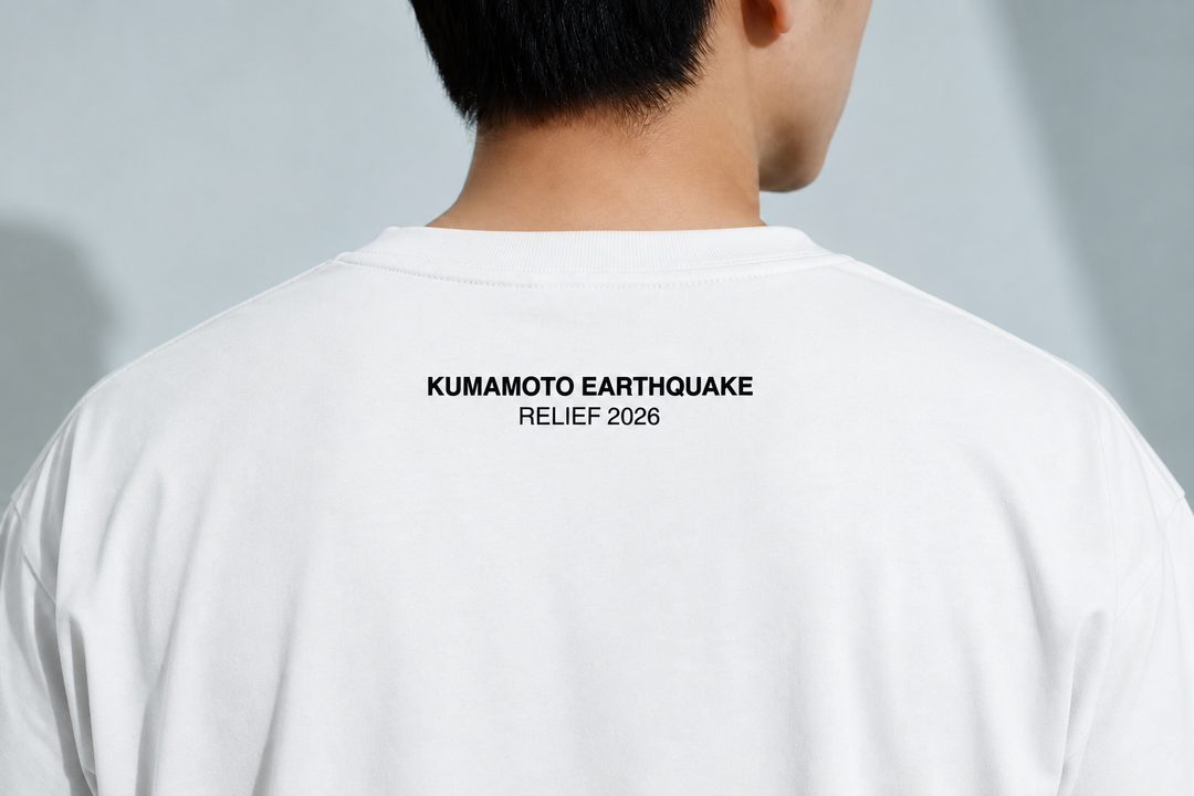 KUMAMOTO RISE UP REVERSAL TEE / WHITE