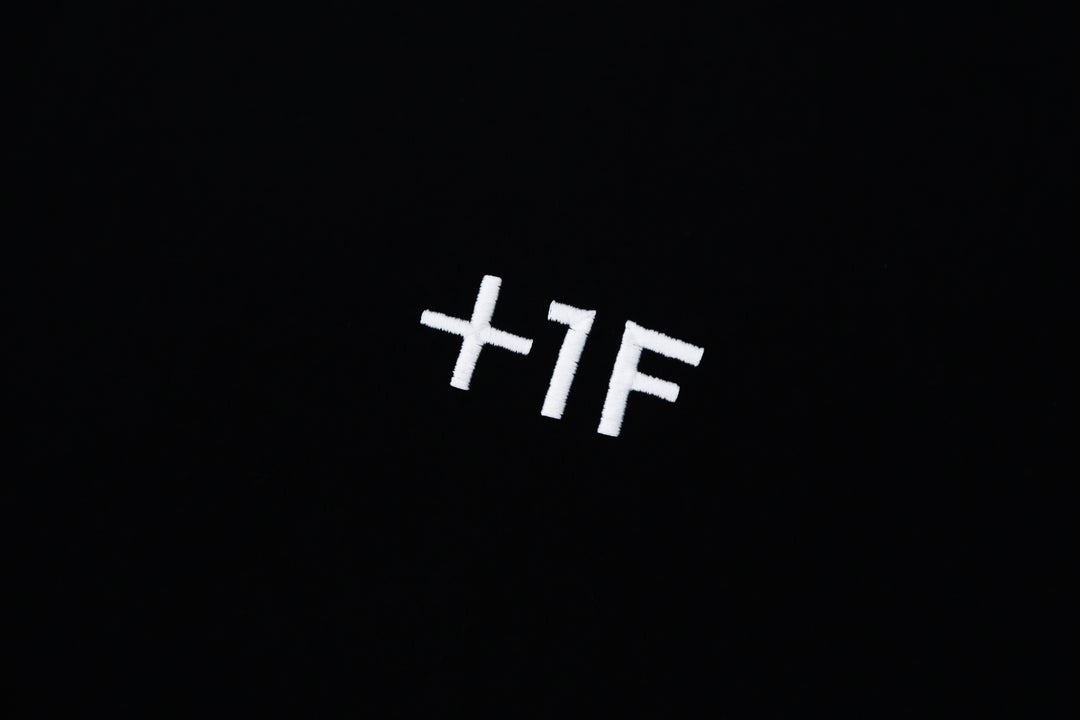 +1F NEVER NERF. TEE / BLACK・WHITE