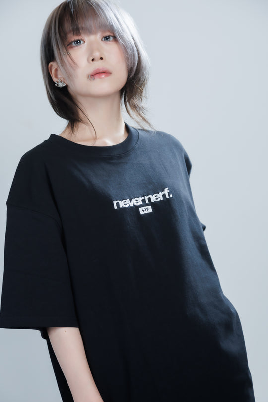 +1F NEVER NERF. TEE / BLACK・WHITE