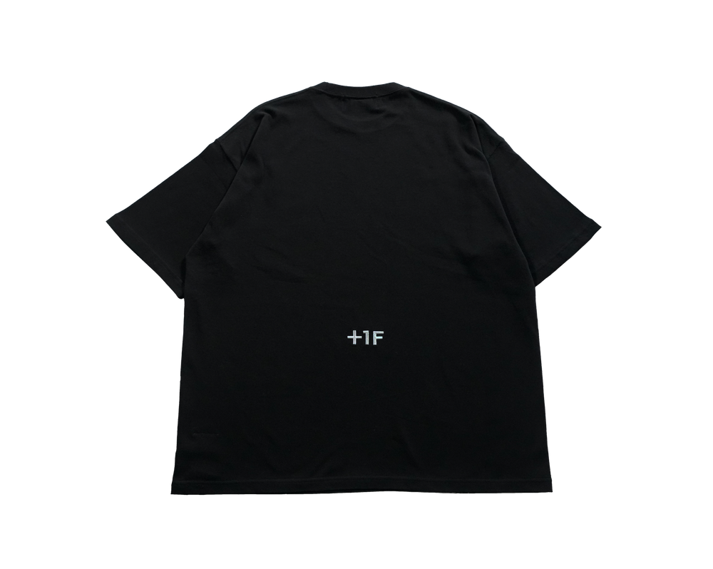 BUTTON LOGO TEE / BLACK