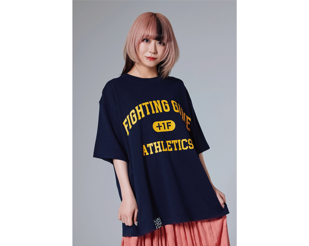 1F FIGHTING GAME COLLEGE TEE | Tシャツ ネイビー | 格闘ゲーマーの 1F FIGHTING GAME COLLEGE TEE | Tシャツ ネイビー | 格闘ゲーマーの