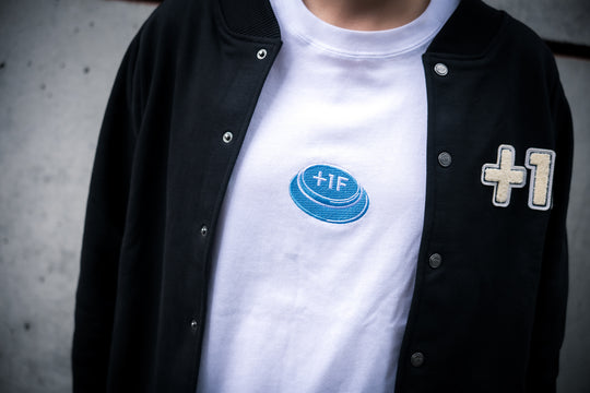 BUTTON LOGO TEE (NEW COLOR) /WHITE
