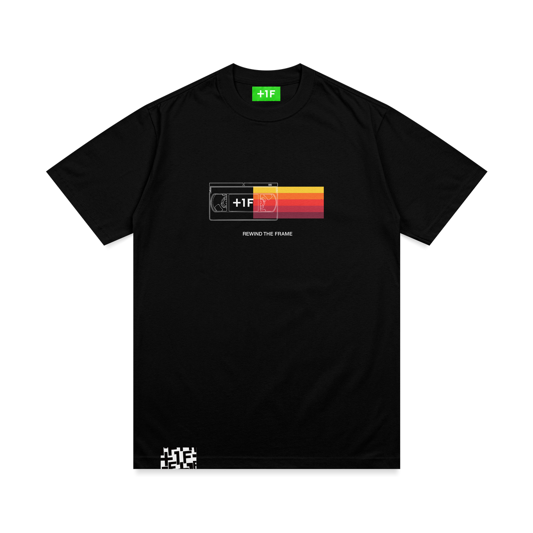 +1F REWIND THE FRAME TEE / BLACK